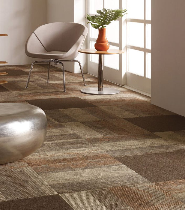 Philadelphia Commercial - Interference - Feedback - Carpet Tile - Receiver Close View