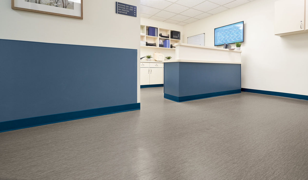 Armstrong Commercial - 4 in. Rubber Coved Wall Base Sticks - Almost Navy Installed