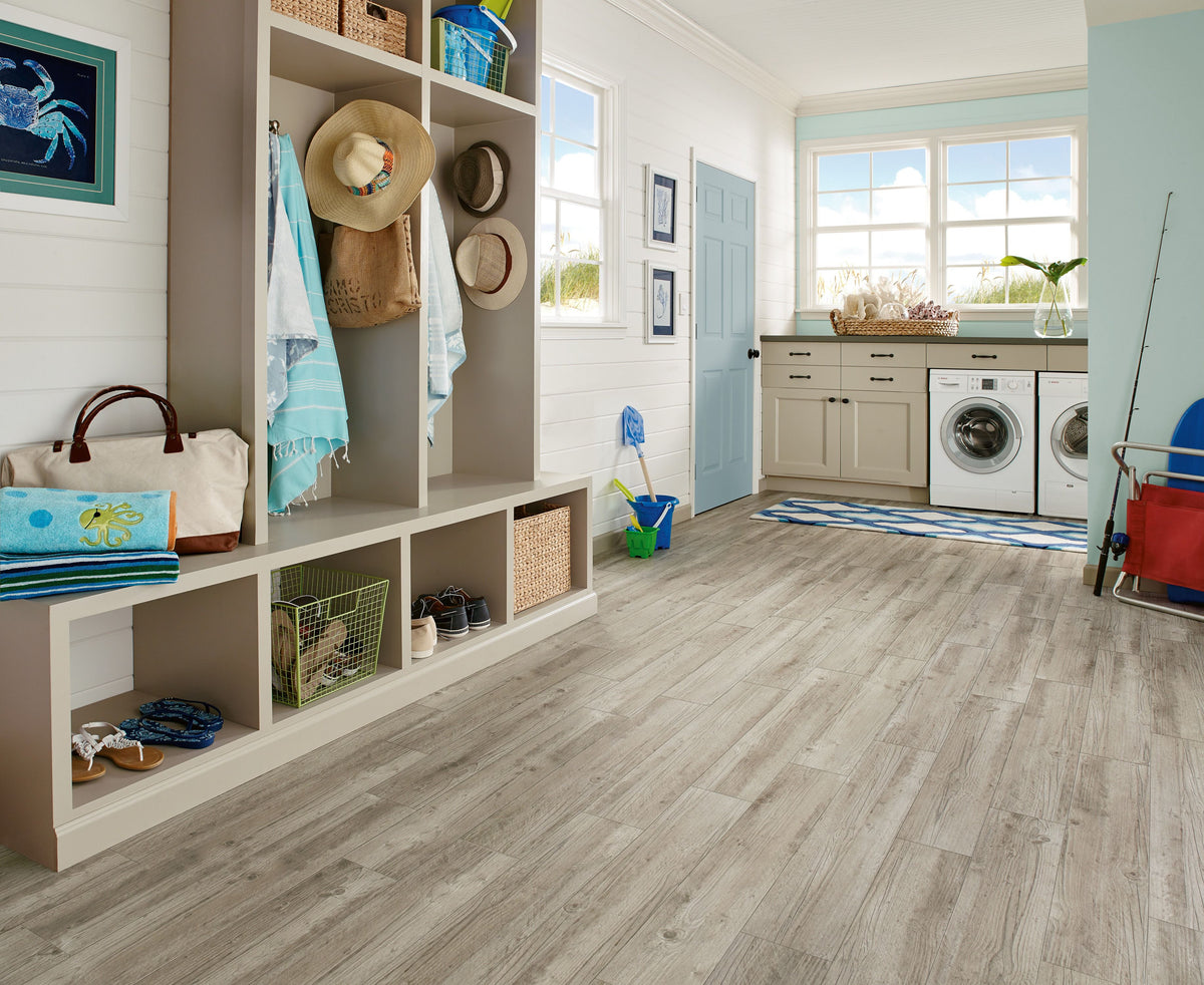 Armstrong Commercial - American Charm - 6 in. x 36 in. - Luxury Vinyl Tile - 6 mil - Century Barnwood Weathered Gray Installed